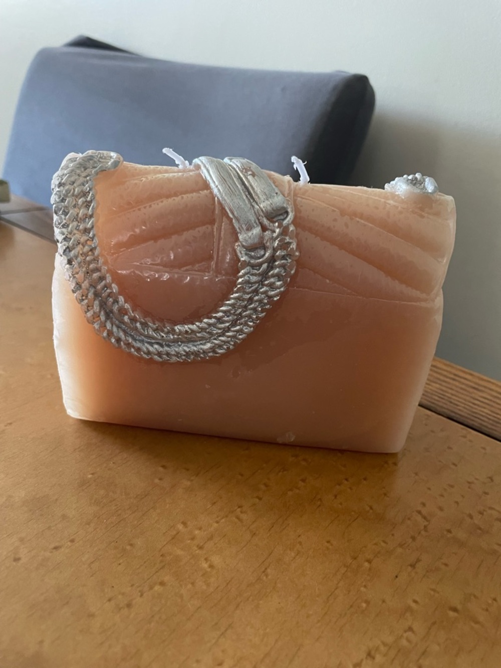 Luxury Aroma Bay Candles Quilted Handbag Candle Pink NEW - Picture 3 of 6